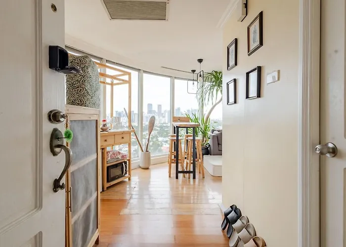 55-sqm Stunning View Wood House Poblacion Makati Apartment Manila